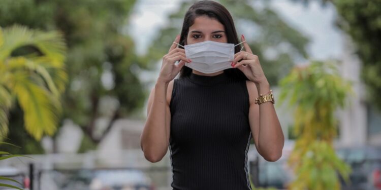 O uso de máscara é uma das medidas preventivas para evitar o contágio - Foto: Leandro Morais / SMC