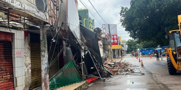 Desabamento em Porto Velho mobiliza Semusb e Defesa Civil para garantir segurança no local - Foto: SMC