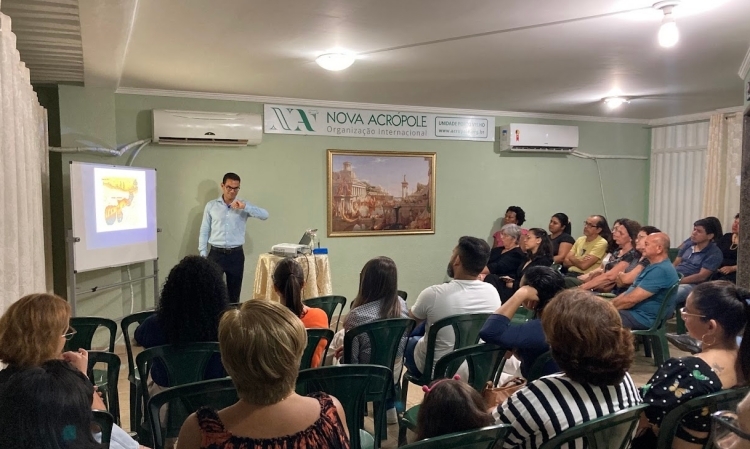 Porto Velho recebe ciclo de palestras e curso que conectam filosofia à vida cotidiana