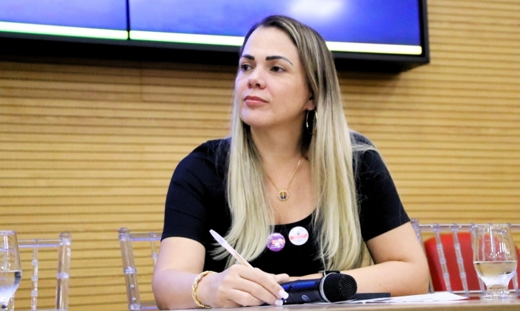 Deputada Cláudia de Jesus solicita melhorias em Escolas Famílias Agrícolas de Rondônia