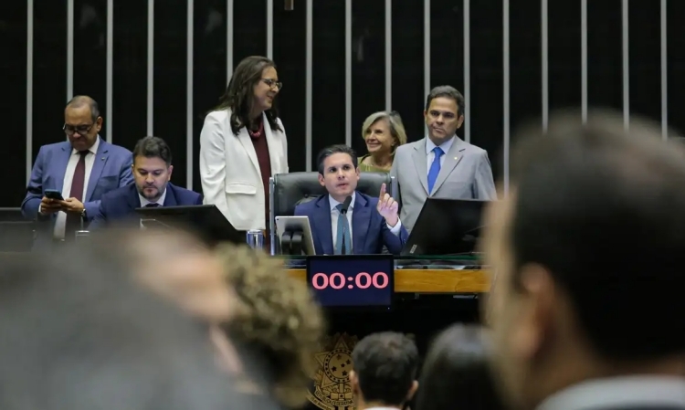 PEC da Blindagem pode barrar ações contra corrupção no uso de emendas