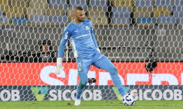 Palmeiras x Internacional: onde assistir ao vivo, horário e escalações do Brasileirão