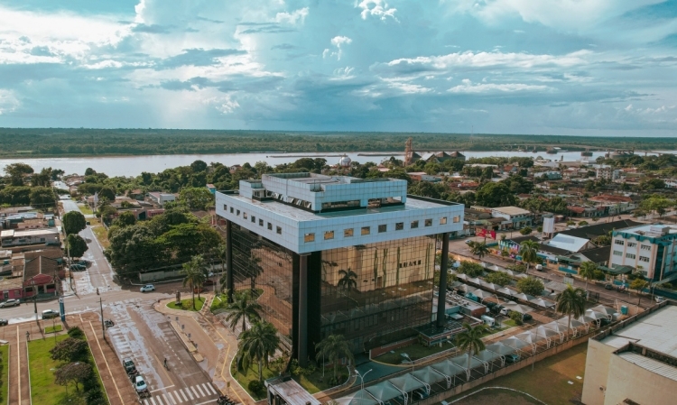 Decisão de 2º grau suspende liminar que impedia publicação de conteúdo jornalístico sobre senador de Rondônia