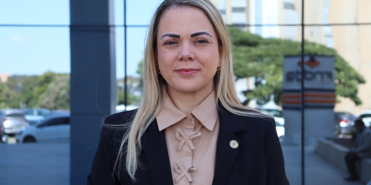 Cláudia-de-Jesus-Foto-Fabricia-Lopes-Assessoria-Parlamentar