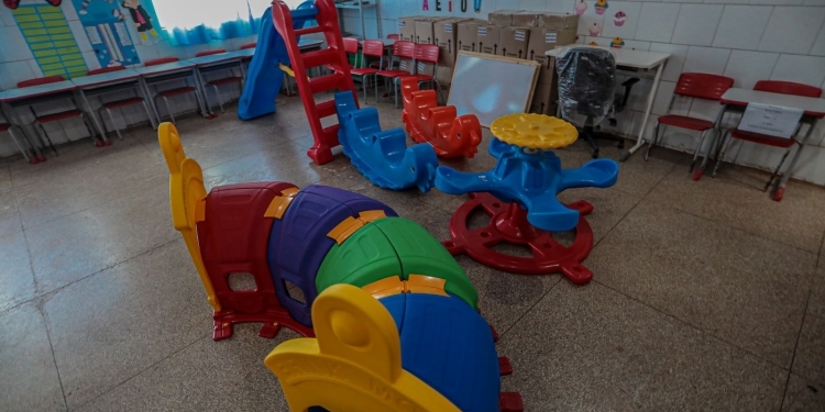 Prefeitura reabre inscrições para projeto de creche noturna em Porto Velho