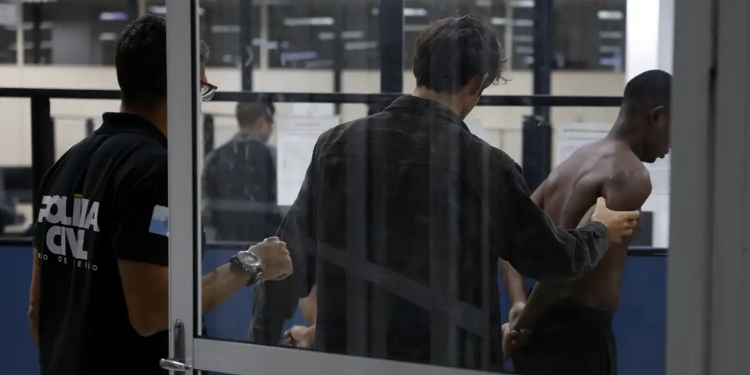 Rio-Presos-Operação-Contenção-Foto-Fernando-Frazão-Agência-Brasil