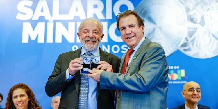 Lula-Salário-Mínimo-Foto-Ricardo-Stuckert-PR
